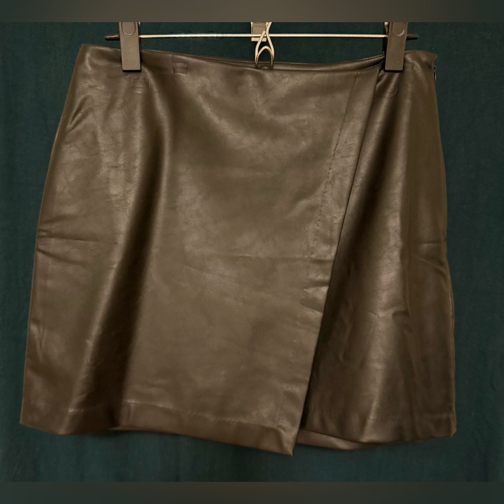 Old Navy Black Faux Leather Mini Skirt